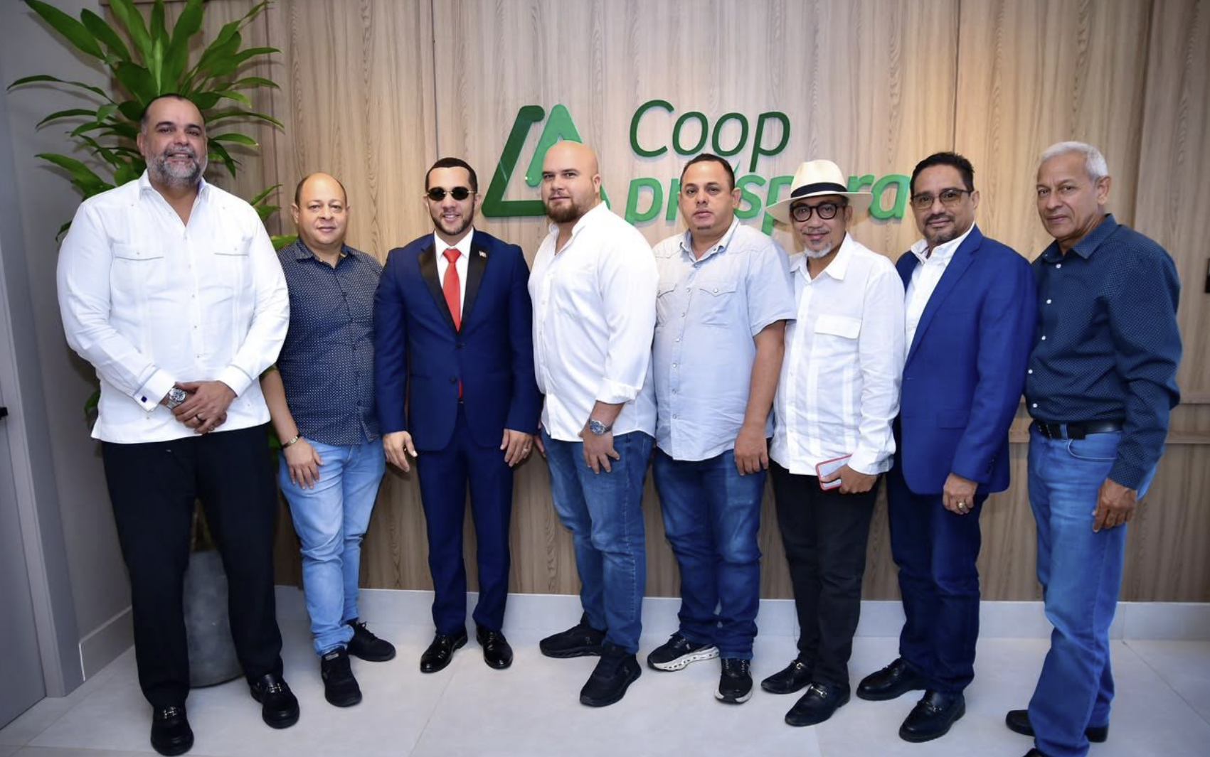 APRATELMEPE  INC. y Coopprospera firman alianza para fortalecer la formación de los comunicadores de Espaillat