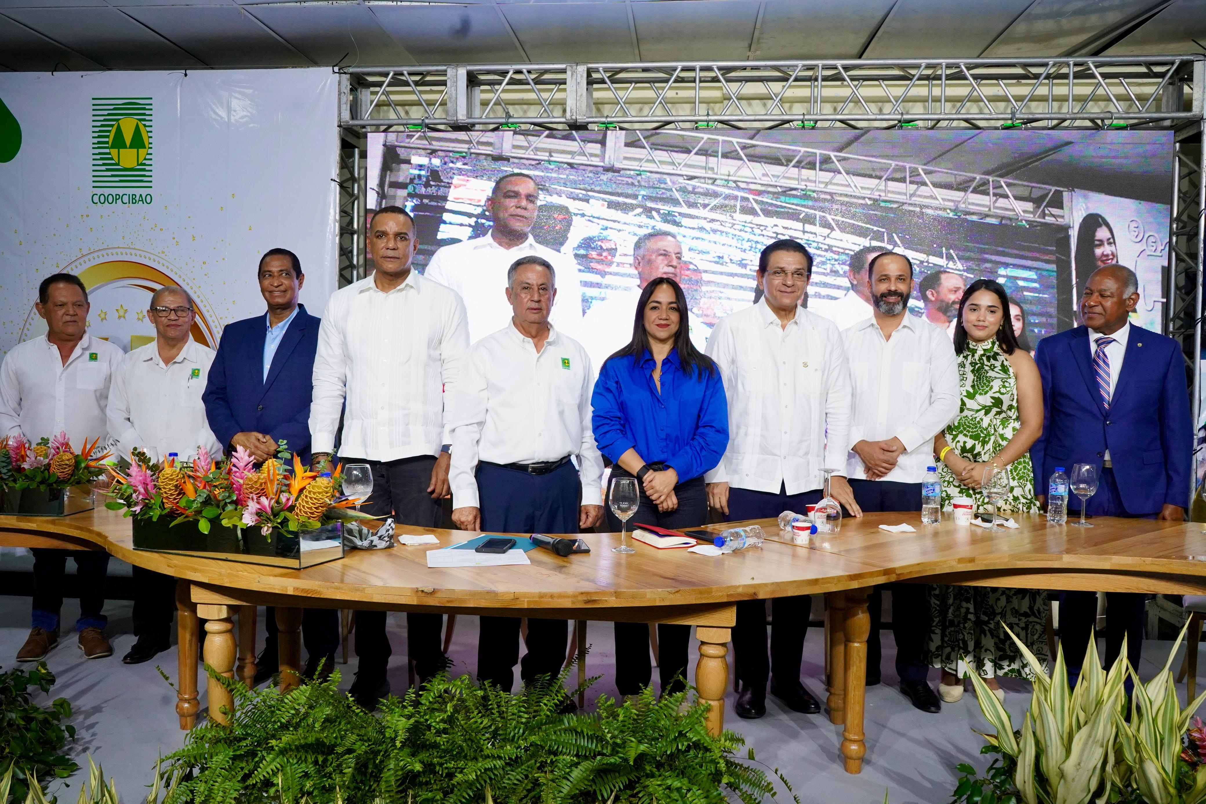 La Cooperativa de Criadores del Cibao (COOPCIBAO) celebra su Asamblea General Ordinaria #61 y rinde homenaje a Don Mario Cáceres