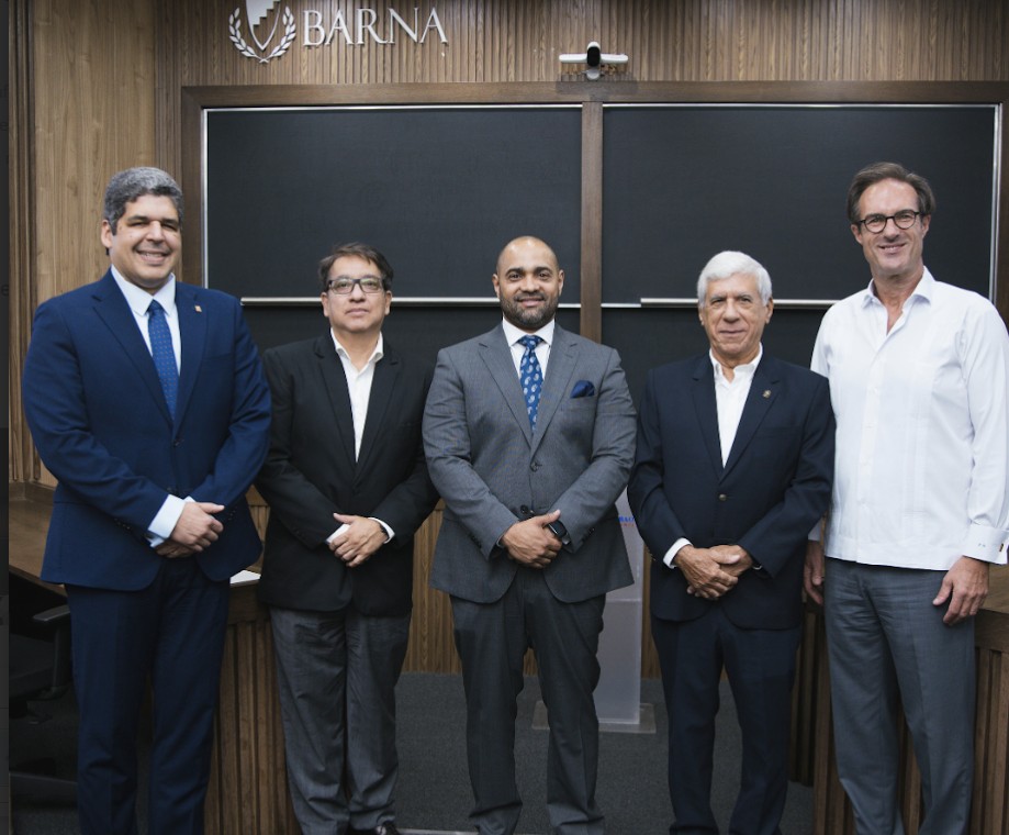 Presentan libro “Caracterización del ecosistema de la pequeña y mediana empresa” 