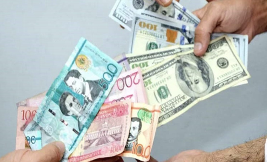 El dólar bajó 16 centavos y este martes era vendido a RD$59.66
