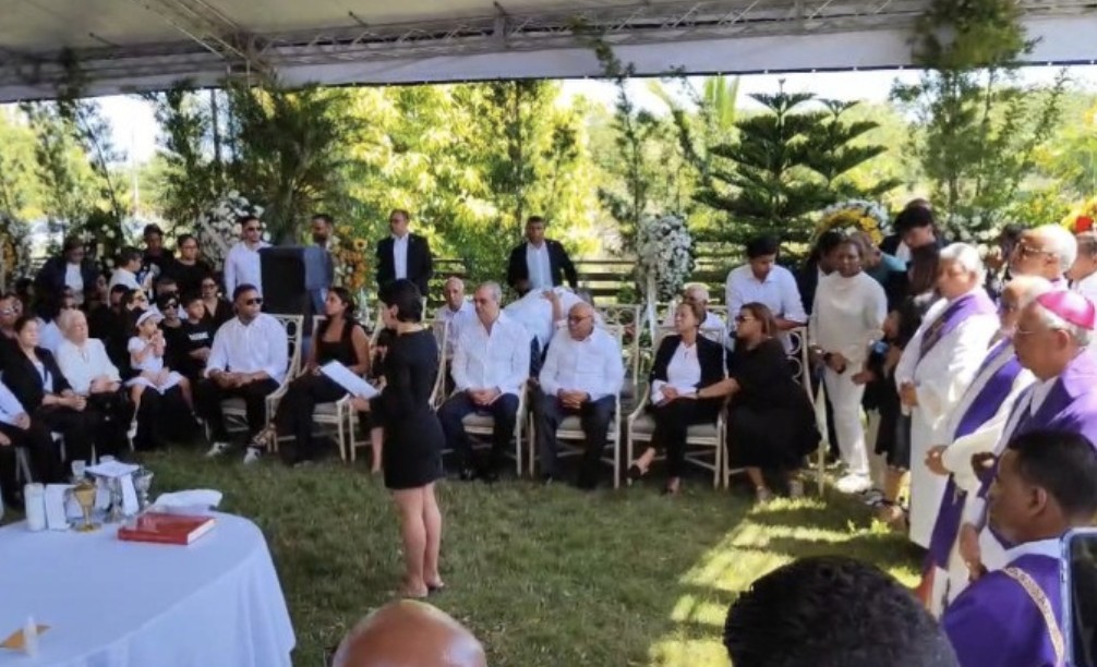 Abinader asiste a sepelio gobernadora Nelsy Cruz